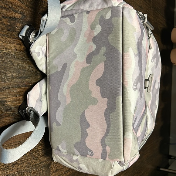 Twelve Little MIDI-GO DIAPER BAG BACKPACK IN BLUSH CAMO - Picture 2 of 14